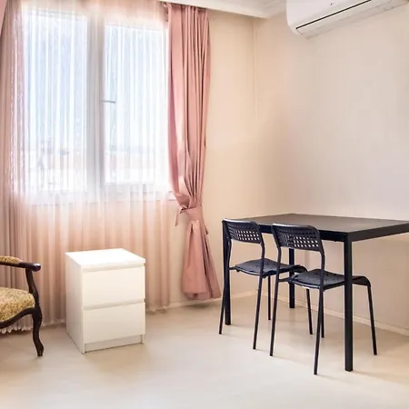 Magnificent Studio Flat In Konak Daire İzmir